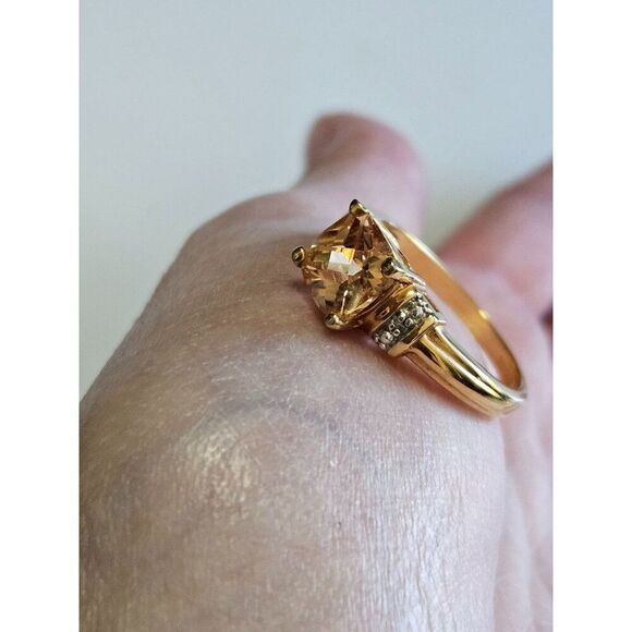 *Sale* Gold tone champagne colored rhinestone ring Size 9.5 - Picture 1 of 11